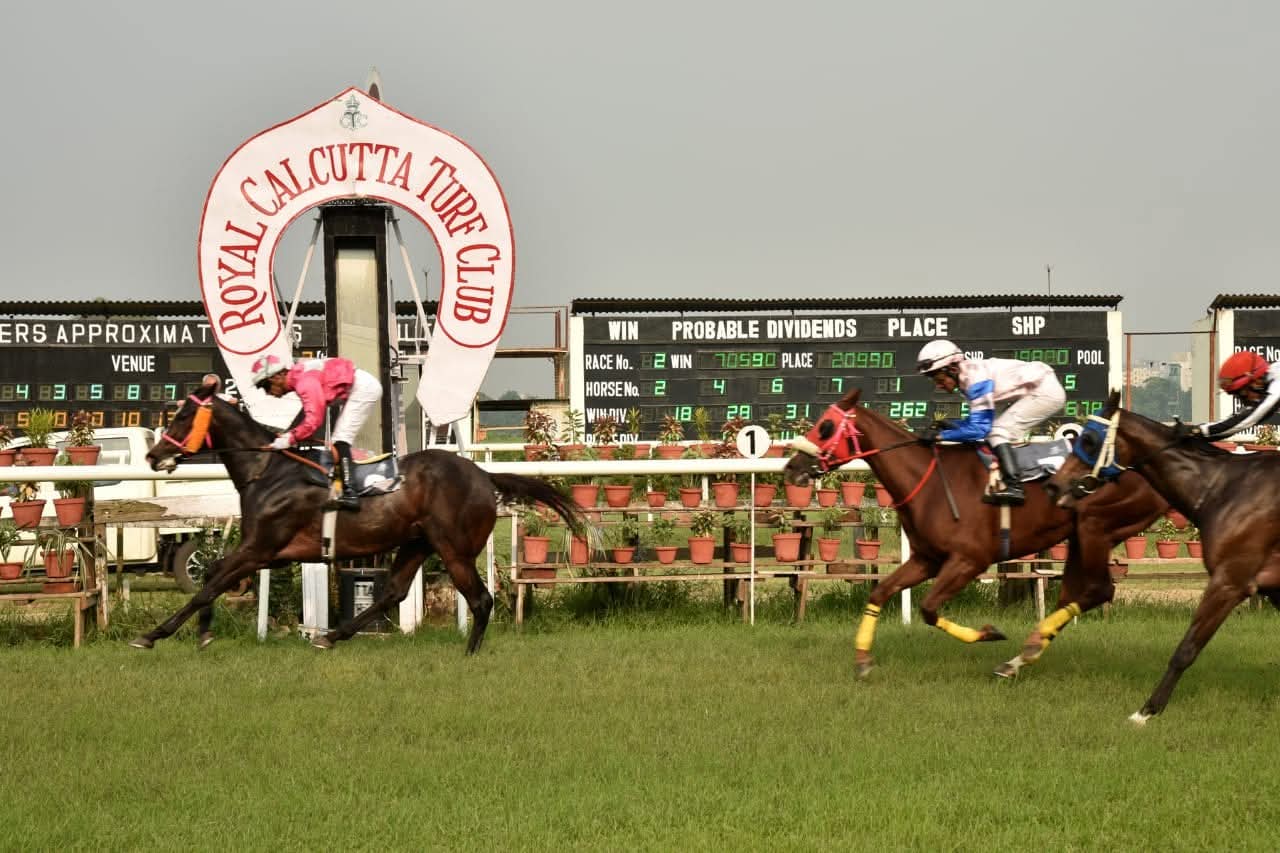 A close finish at the Royal Calcutta Turf Club